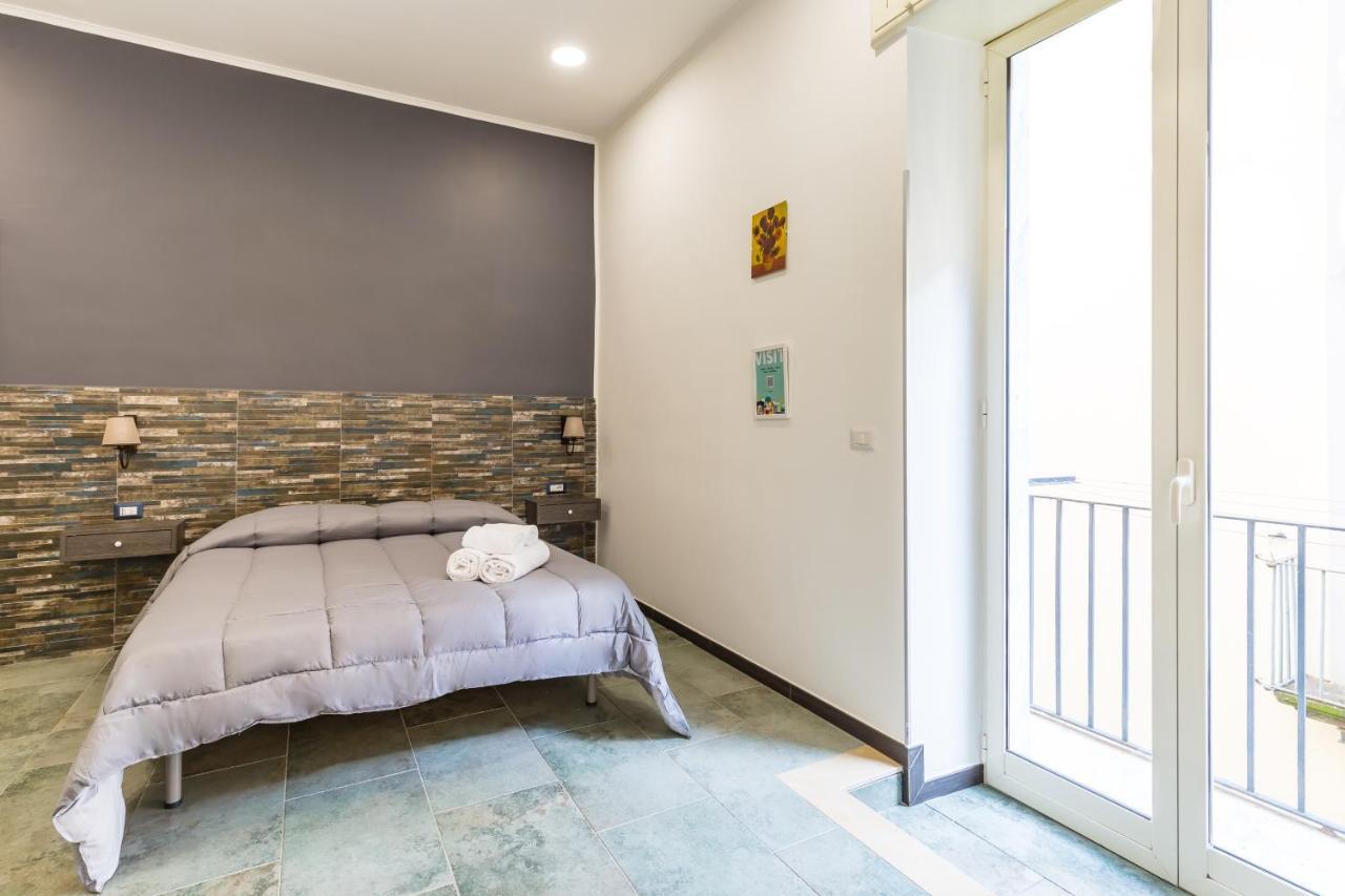 Gelso Complex Studios And Flat By Napoliapartments Luaran gambar